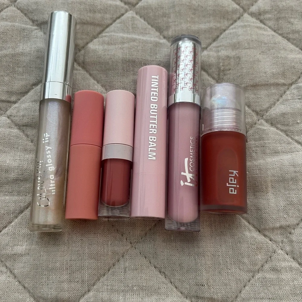 Assorted Pink & Nude Lip Balm and Gloss Set - Kaja, IT Cosmetics